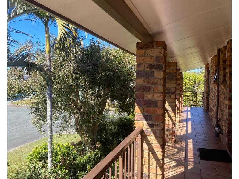 37 Lamerough Parade, Golden Beach QLD 4551