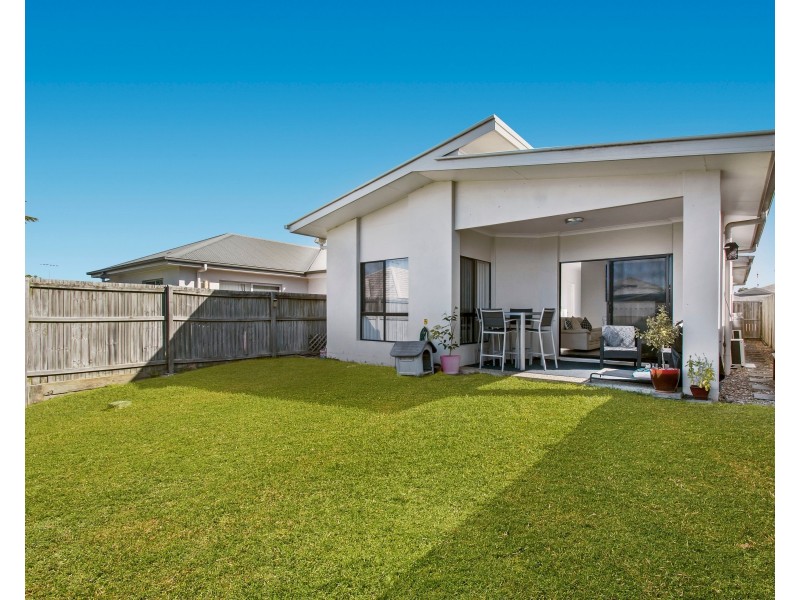5 Cottonwood Street, Meridan Plains QLD 4551