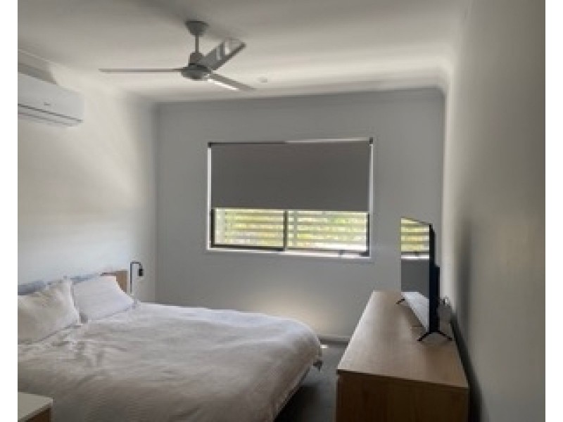 28/2 College Court, Little Mountain QLD 4551
