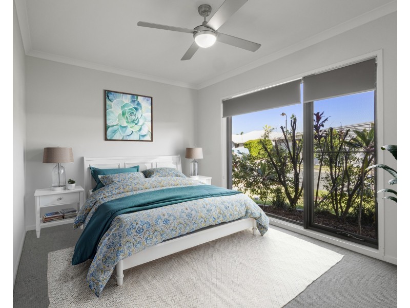 34 Chestnut Crescent, Caloundra West QLD 4551