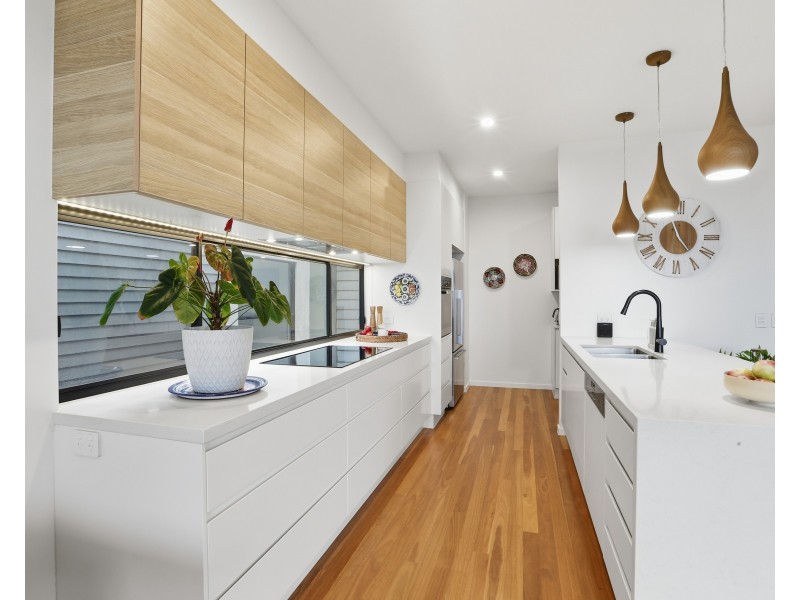 2/7 Marjorie Street, Mooloolaba QLD 4557