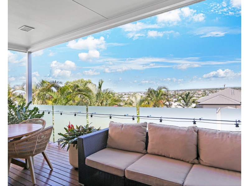 2/7 Marjorie Street, Mooloolaba QLD 4557