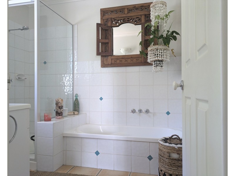 13 Sunlover Avenue, Agnes Water QLD 4677