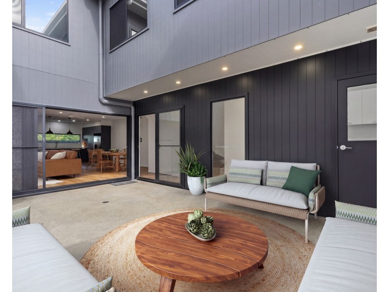 28 Bedarra Circuit, Maroochydore QLD 4558