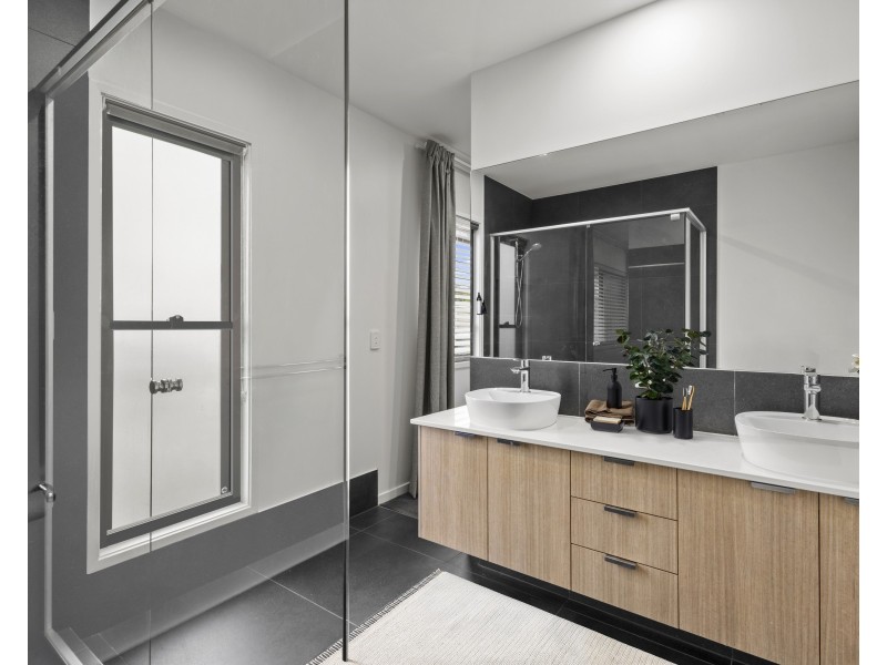 28 Bedarra Circuit, Maroochydore QLD 4558