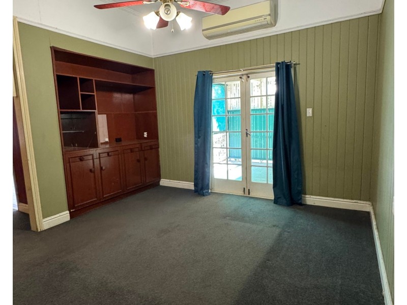 74 Walker Street, Walkervale QLD 4670