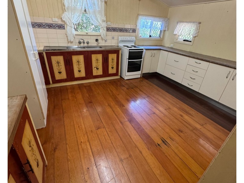 74 Walker Street, Walkervale QLD 4670