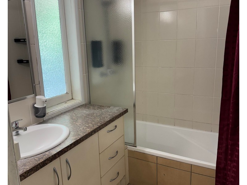 74 Walker Street, Walkervale QLD 4670