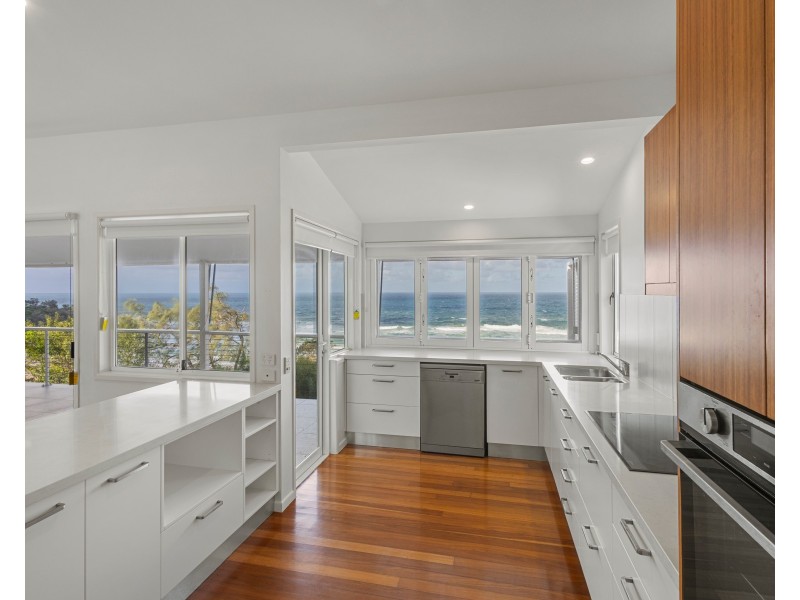 62 Seaview Terrace, Sunshine Beach QLD 4567