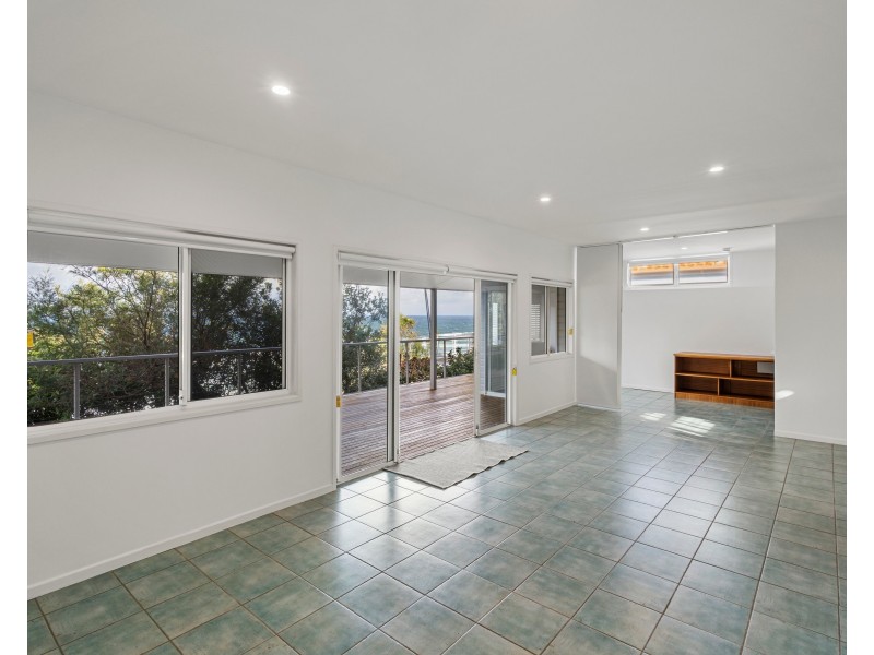 62 Seaview Terrace, Sunshine Beach QLD 4567