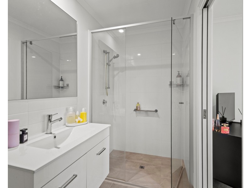 24/2 Allora Drive, Maroochydore QLD 4558