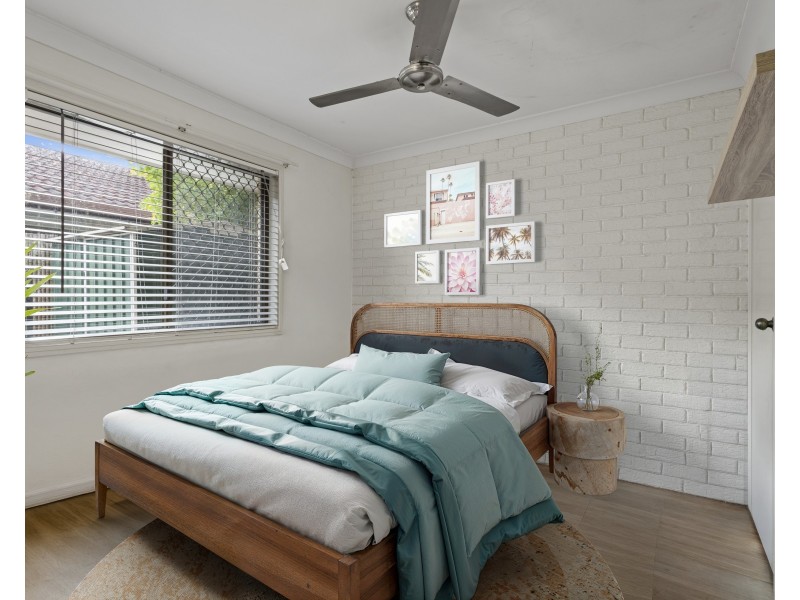 1/106 Amarina Avenue, Mooloolaba QLD 4557