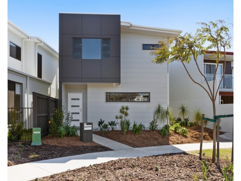 11 Claremont Drive, Maroochydore QLD 4558