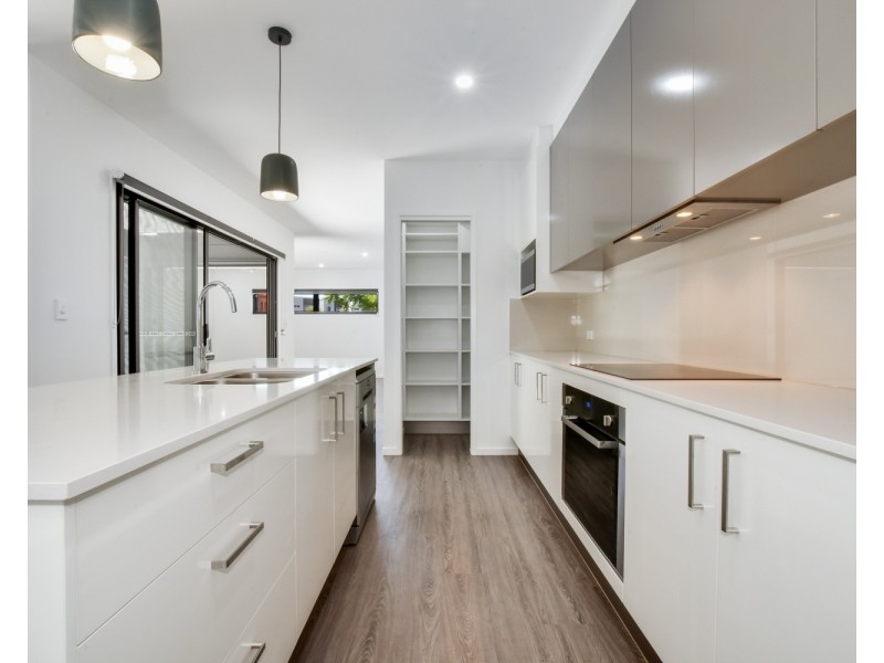 11 Claremont Drive, Maroochydore QLD 4558