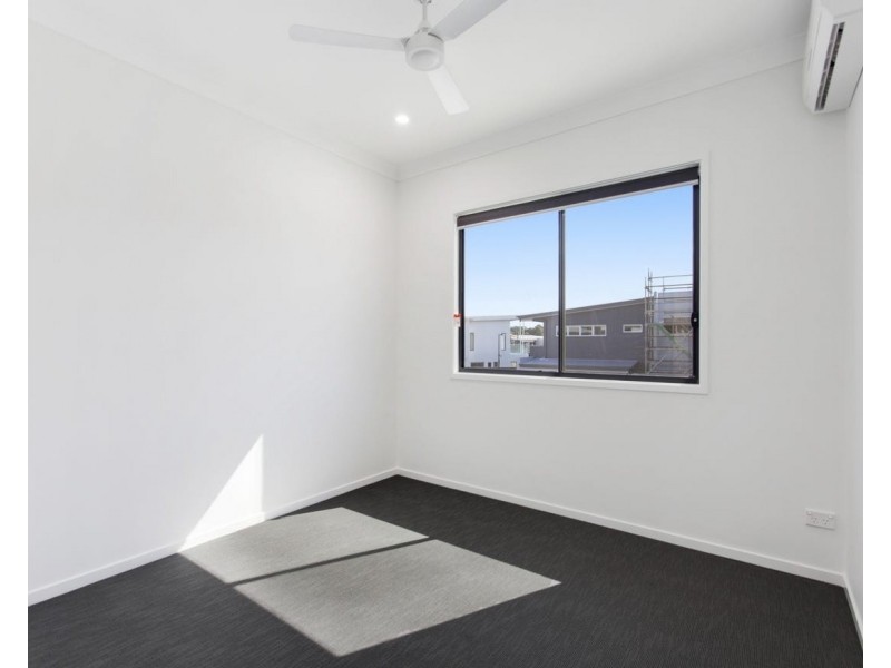 11 Claremont Drive, Maroochydore QLD 4558