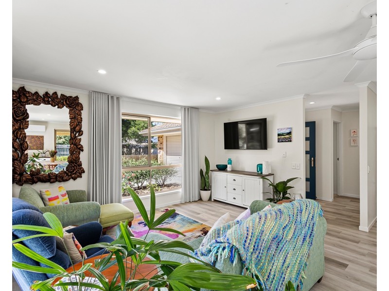 23 Oak Street, Cooroy QLD 4563