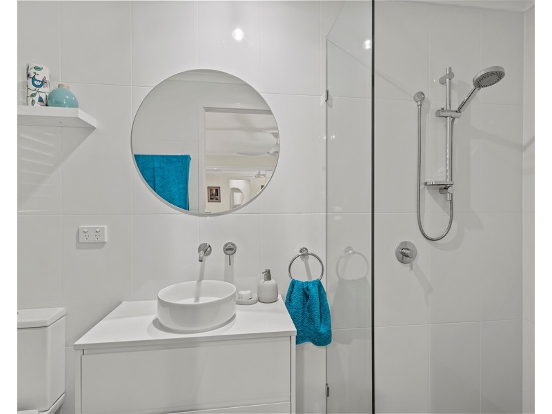 23 Oak Street, Cooroy QLD 4563