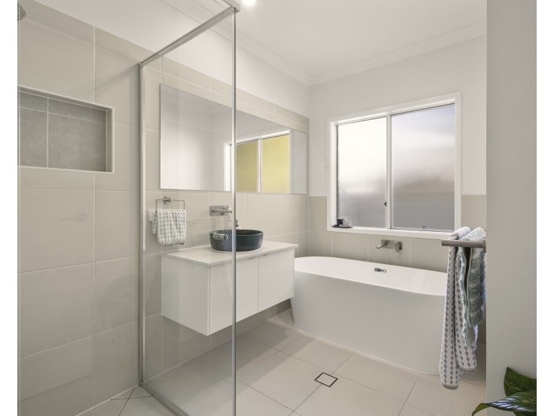 70 Pope Avenue, Burnside QLD 4560