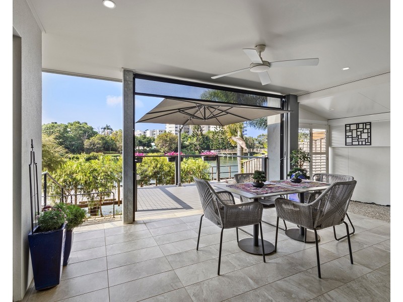 18 Sunrise Drive, Maroochydore QLD 4558