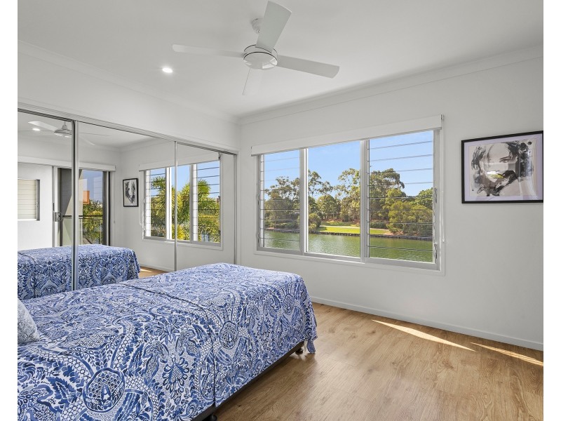 18 Sunrise Drive, Maroochydore QLD 4558