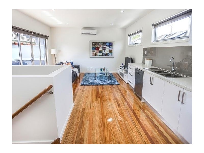 2/148 Grange Road, Fairfield VIC 3078