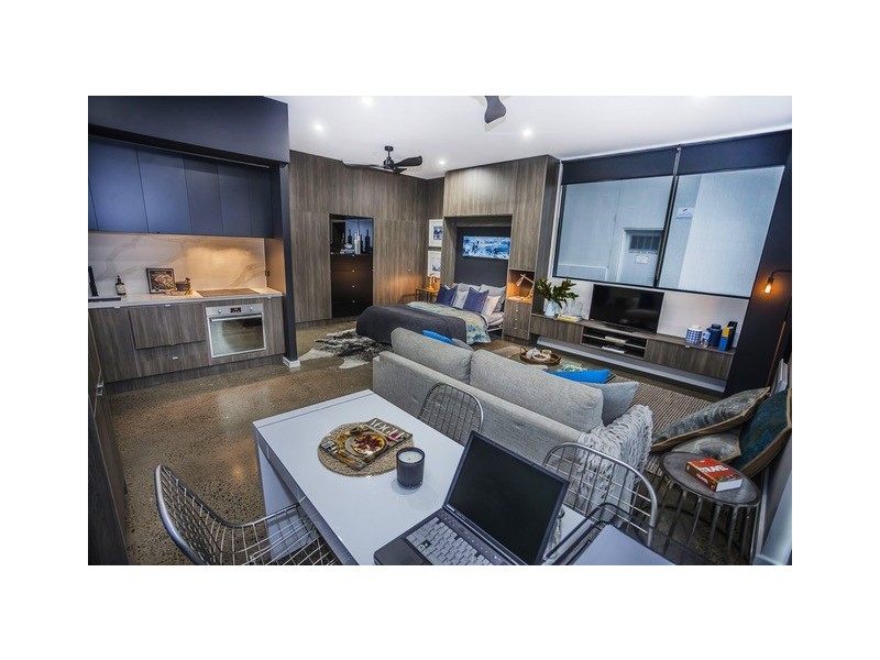 1/2 West Street, Brunswick VIC 3056