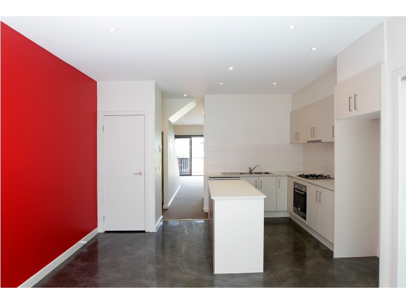 4/28 Breese Street, Brunswick VIC 3056