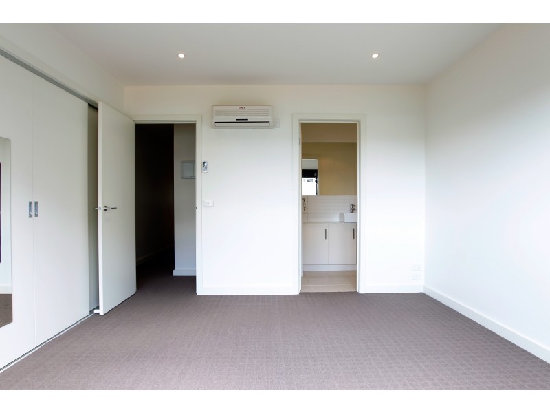 4/28 Breese Street, Brunswick VIC 3056