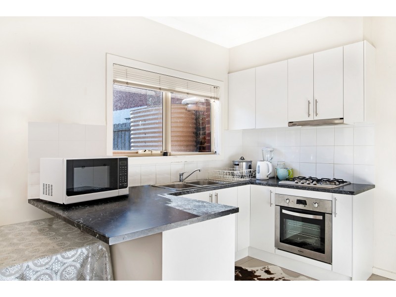 2/33 Stanhope Street, Broadmeadows VIC 3047