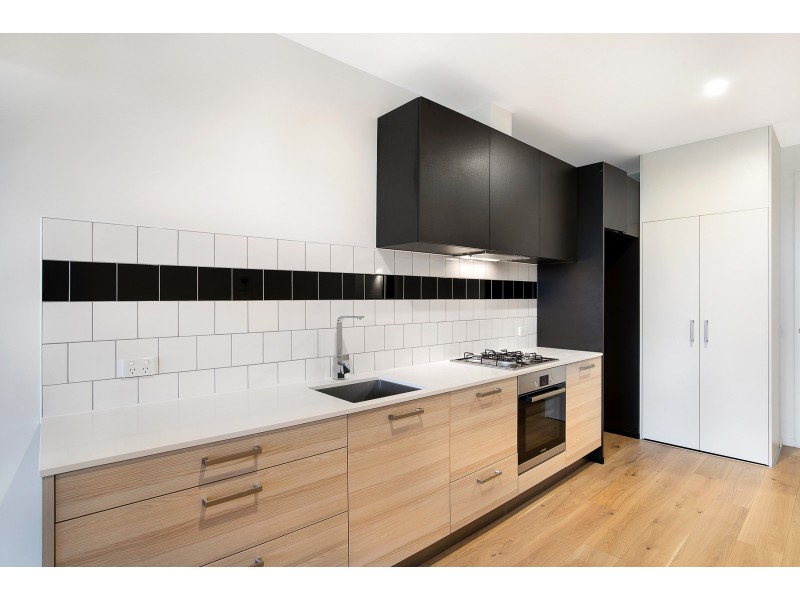 206/324 Pascoe Vale Road, Essendon VIC 3040