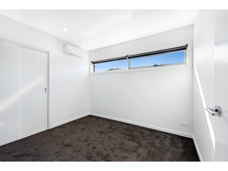 2/37 Bowes Avenue, Airport West VIC 3042