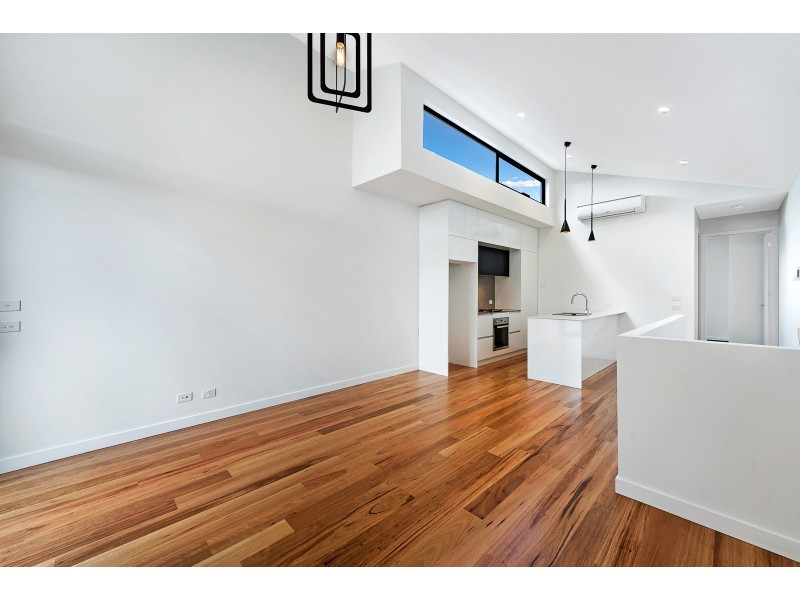 2/137 Mansfield Street, Thornbury VIC 3071