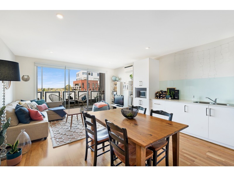 19/10 Breese Street, Brunswick VIC 3056