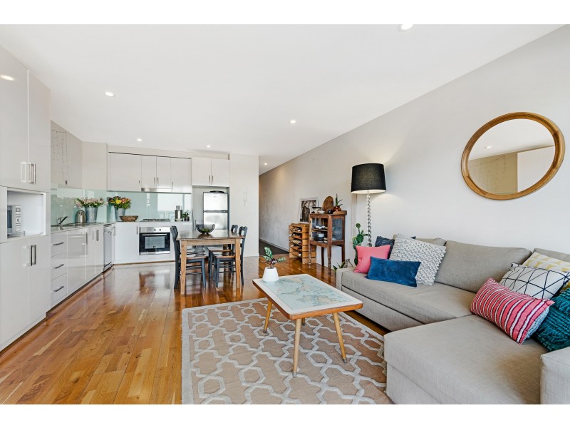 19/10 Breese Street, Brunswick VIC 3056