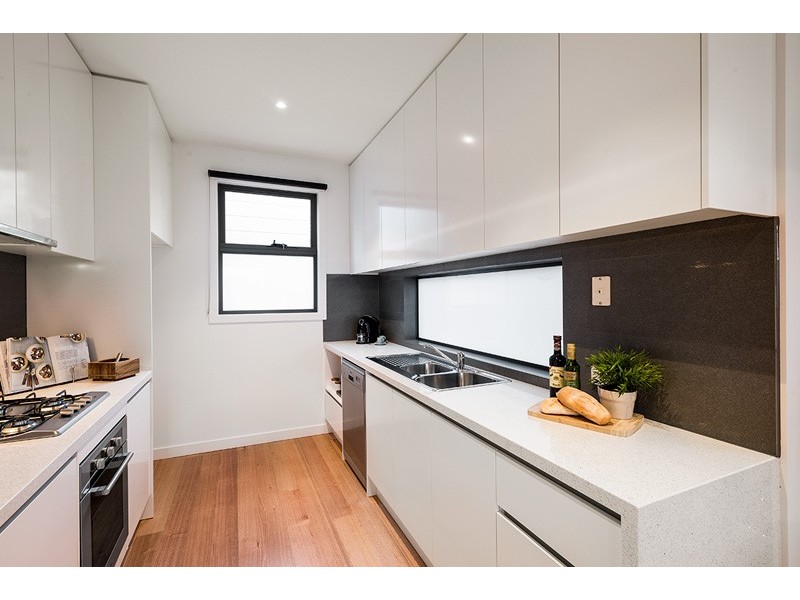 7 Clifford Place, Clifton Hill VIC 3068