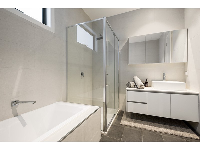 7 Clifford Place, Clifton Hill VIC 3068