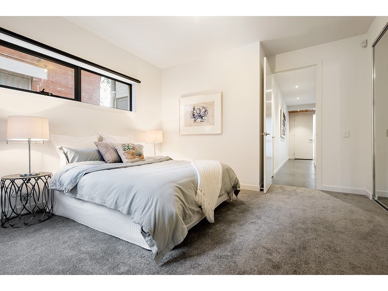 7 Clifford Place, Clifton Hill VIC 3068