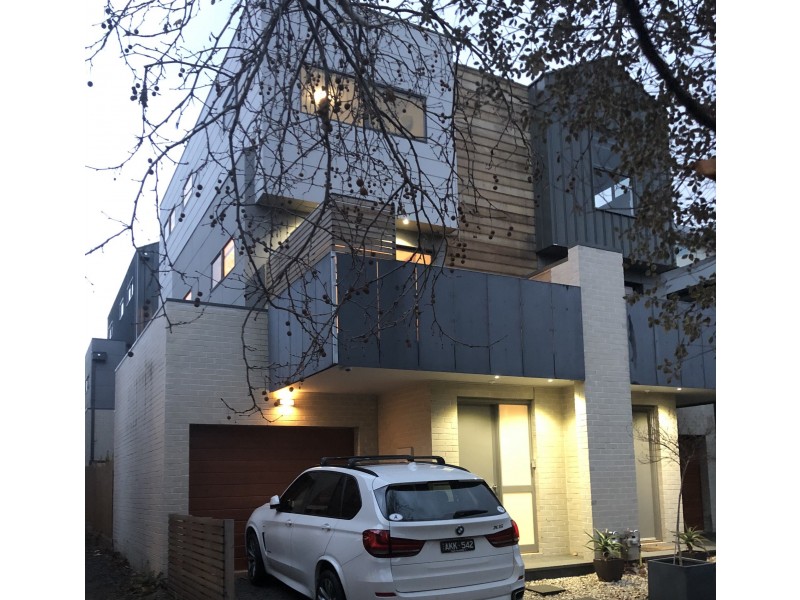 7 Clifford Place, Clifton Hill VIC 3068