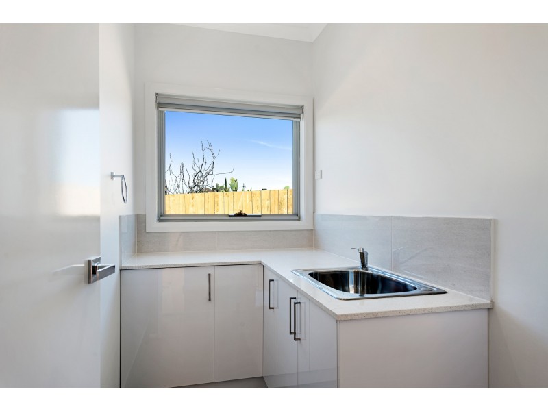 2/1 Merino Street, Reservoir VIC 3073