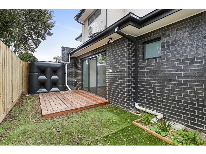2/70 Halsey Road Airport West, Airport West VIC 3042