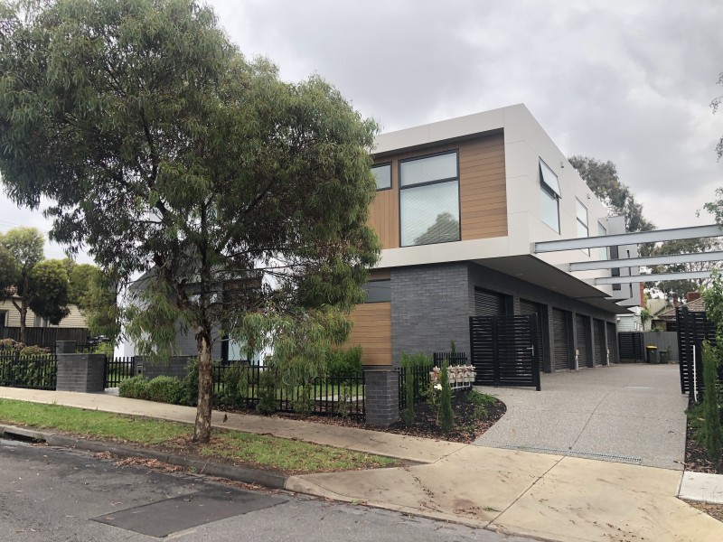 2N Newcastle Street, Thornbury VIC 3071