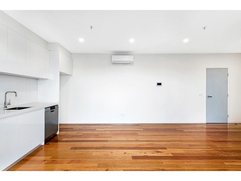 18/366 Pascoe Vale Road, Strathmore VIC 3041