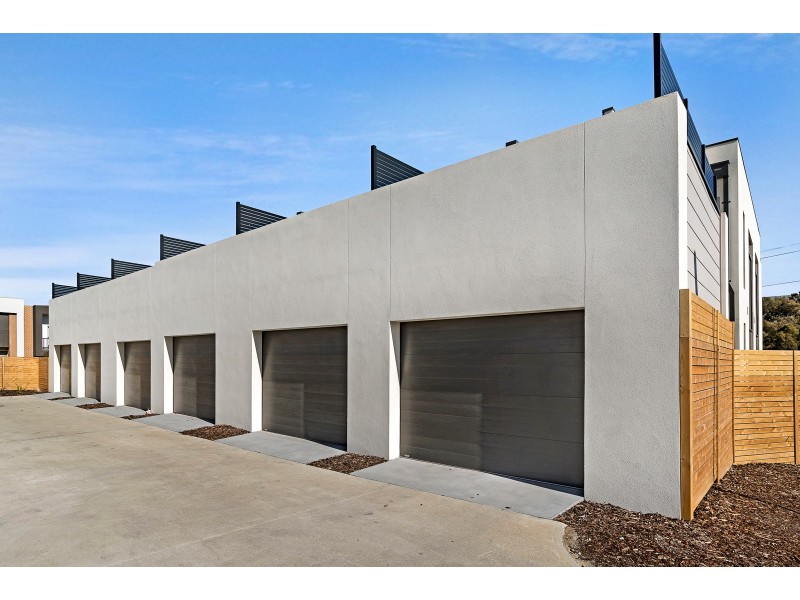 87 Spectrum Way, Coburg North VIC 3058