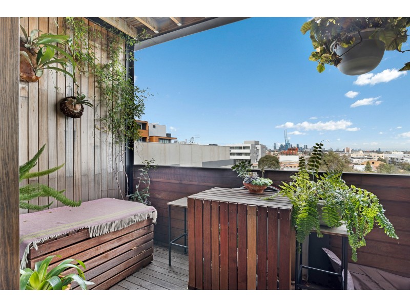 401/9 FLORENCE STREET, Brunswick VIC 3056