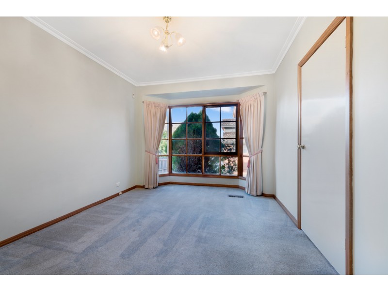 32 Waverley Street, Aberfeldie VIC 3040
