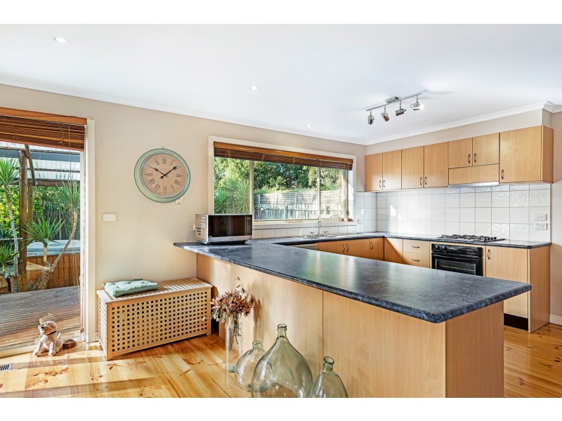 10 Cooke Avenue, Hampton East VIC 3188