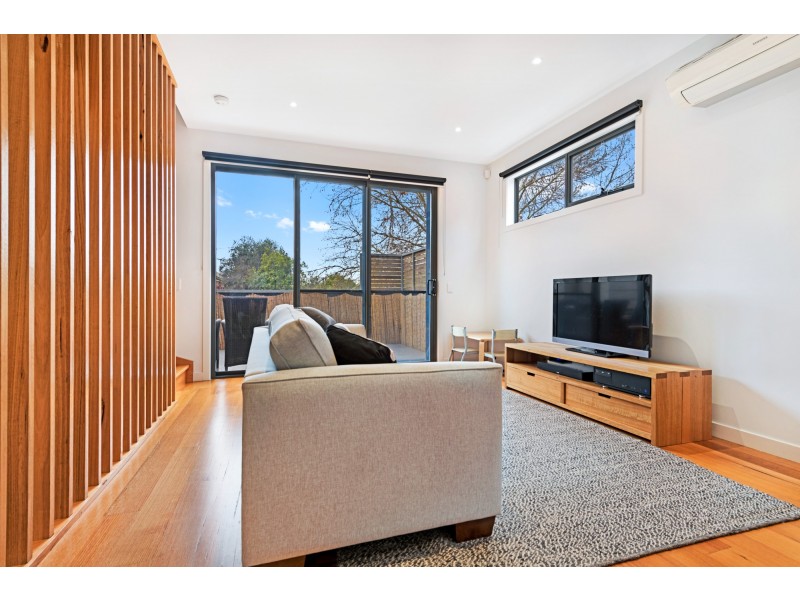 7 Clifford Place, Clifton Hill VIC 3068