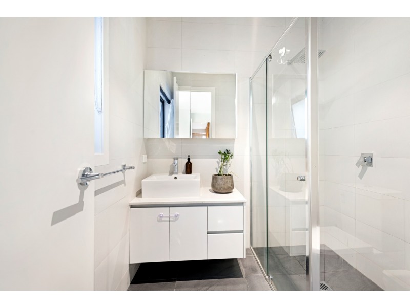 7 Clifford Place, Clifton Hill VIC 3068