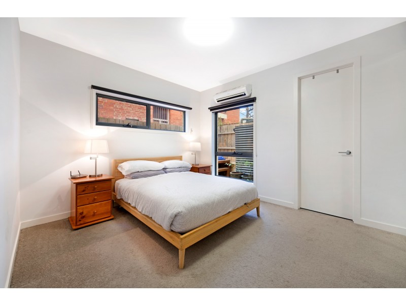 7 Clifford Place, Clifton Hill VIC 3068