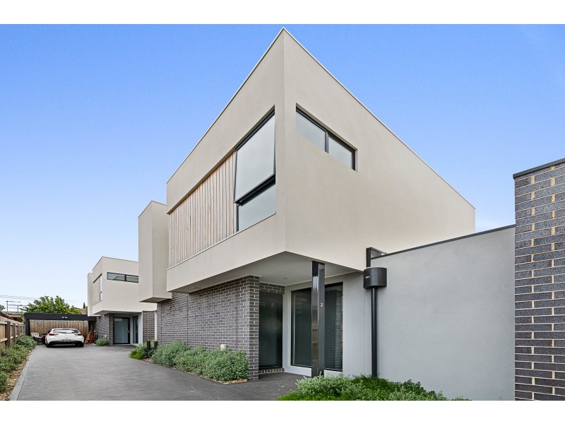 2/6 Kitson Crescent, Airport West VIC 3042